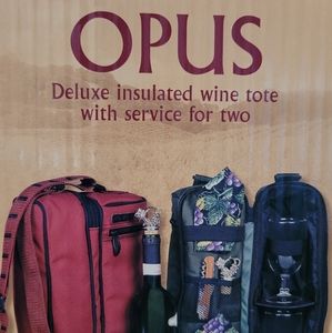 OPUS EMERALD DELUXE INSULATED WINE TOTE WITH SERVICE FOR TWO